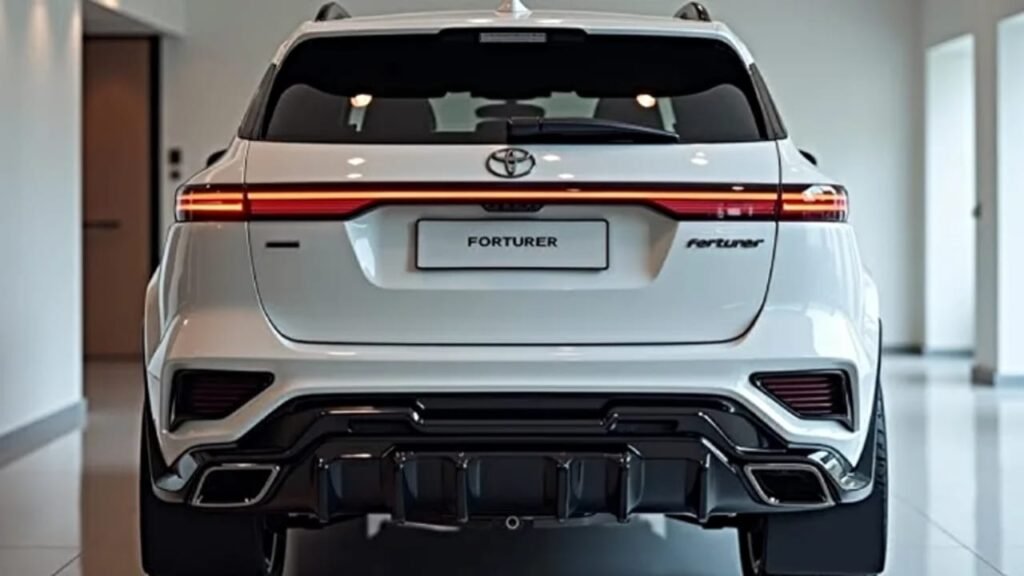 Toyota Fortuner Launched – 2.8L Diesel Engine, 204HP Power & 500Nm Torque 4x4 SUV Starting at ₹4.99 Lakh!